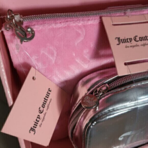 Juicy Couture Velvet Cosmetic Bag Set NWT - Picture 5 of 10